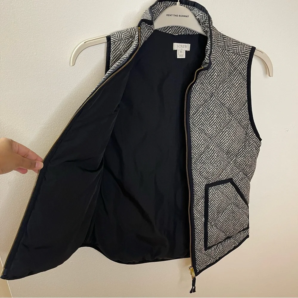 NWOT JCREW Herringbone puffer vest black and cream Size XS - Picture 10 of 10
